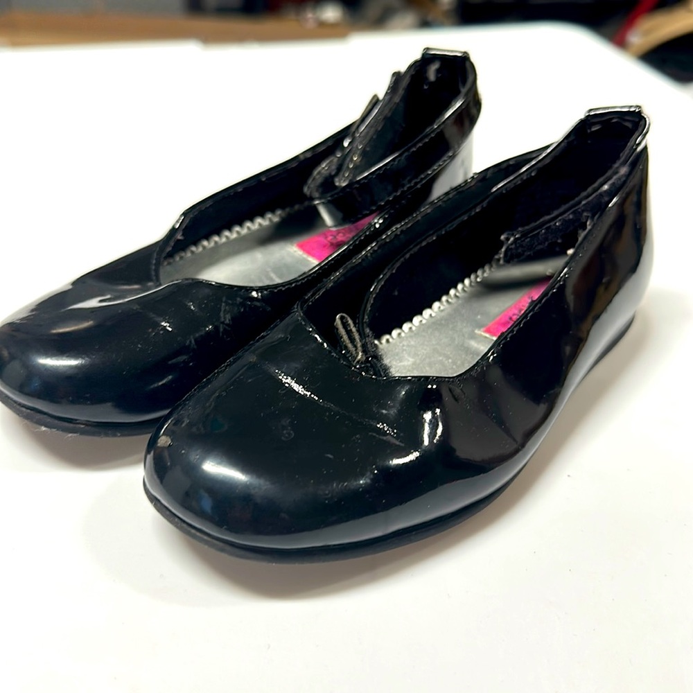 Rachel shoes Little girl size 11 ADORABLE